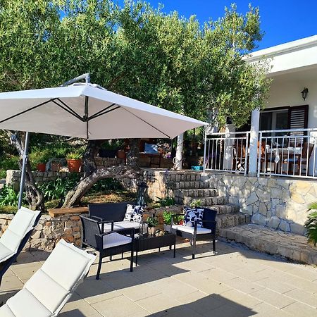 Weekend House Olive Garden Vila Donje Selo na Šolti Exterior foto